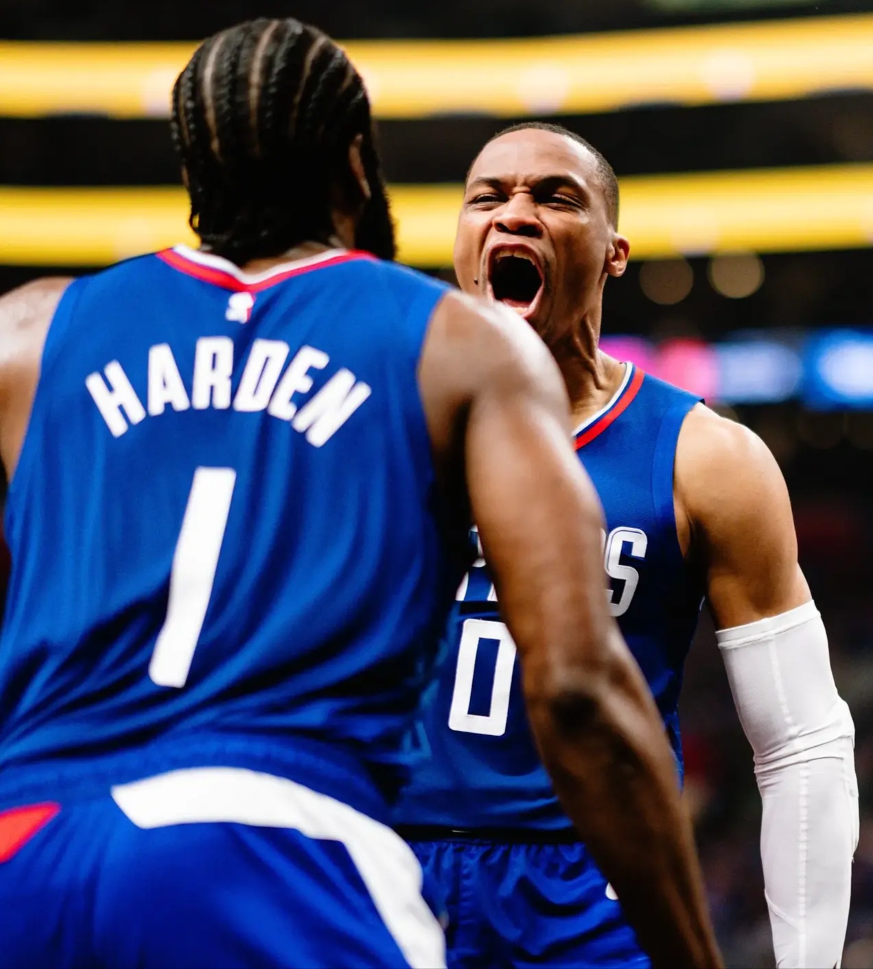 快船连胜独行侠，哈雷尔30+10