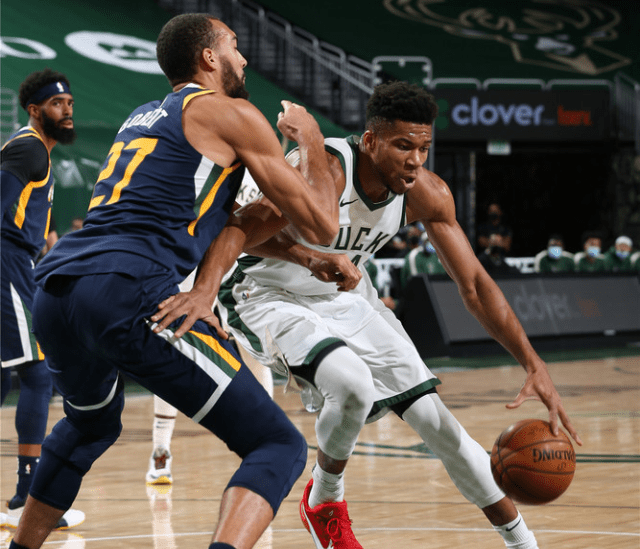 绿军力克雄鹿，奏响胜利乐章的简单介绍